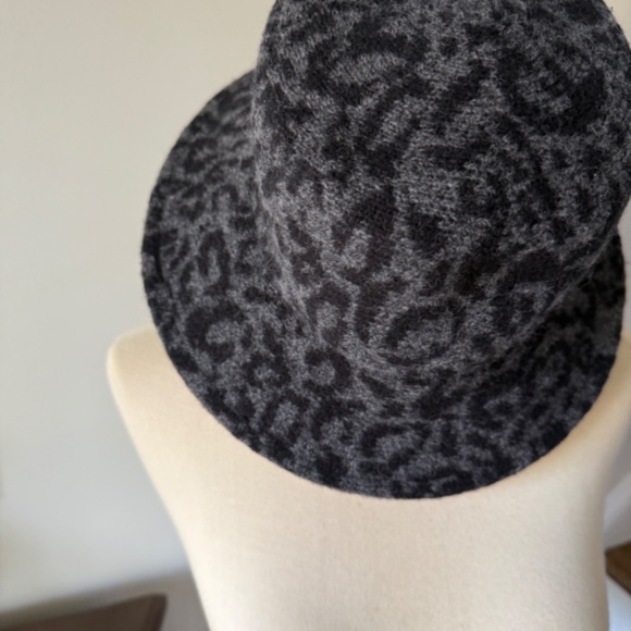 NWT Anthropologie Finn Cozy Bucket Hat main image 4